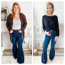 Load image into Gallery viewer, Dark Wash Flare Non-Distressed High Rise Jeans
