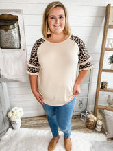 Load image into Gallery viewer, Ruffled Leopard Tiered Sleeve Top
