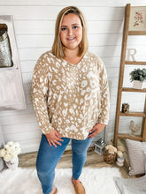 Load image into Gallery viewer, Taupe Leopard Print Lightweight Sweater
