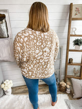 Load image into Gallery viewer, Taupe Leopard Print Lightweight Sweater
