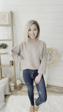 Load and play video in Gallery viewer, Ribbed Balloon Sleeve Sweater
